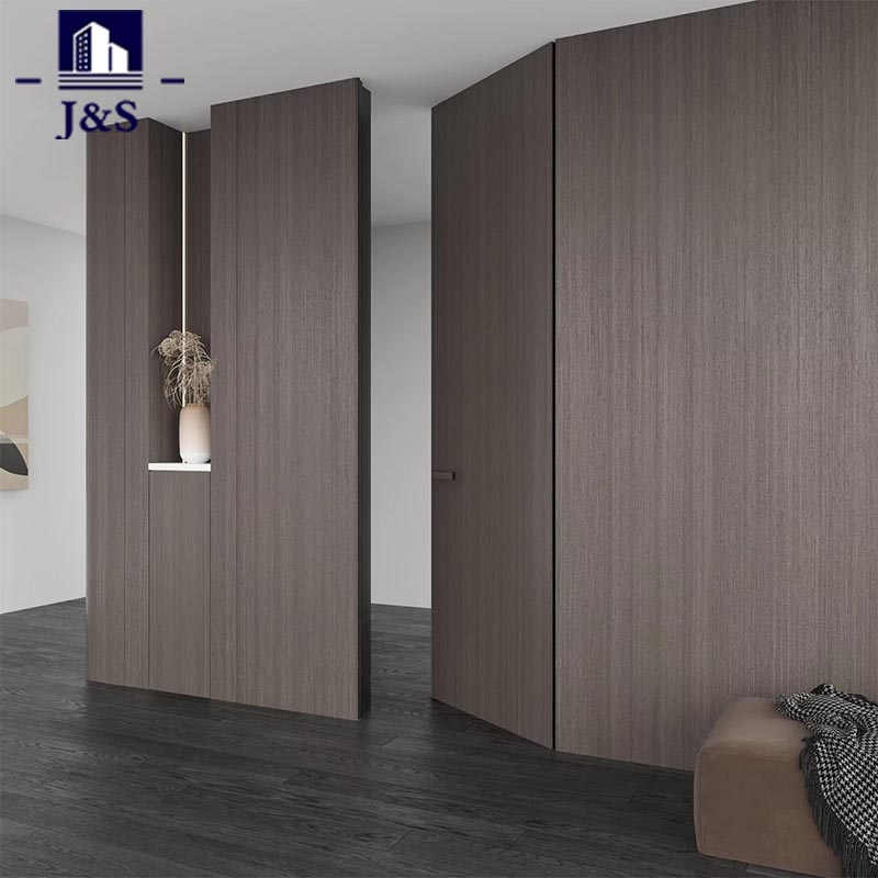 Цела куќа прилагодена скриена врата